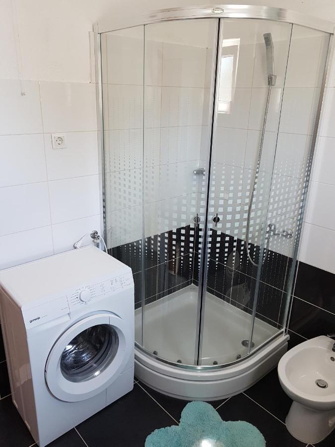 Family Friendly Seaside Apartments Kanica, Rogoznica - 12895 ภายนอก รูปภาพ